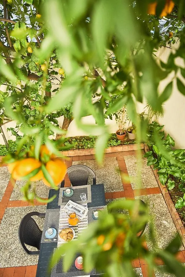 ✦ Garden House In Centro - Free Parking ✦ Apartment Livorno 0*,